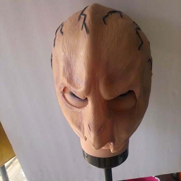 Latex Alien Halloween mask - Picture 3 of 6